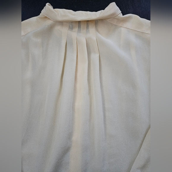 Vintage - Silk "Condor" Light Yellow Blouse - Size 7/8 - Hong Kong - Picture 8 of 9